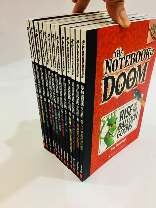The Notebook Of Doom (14 cuốn)